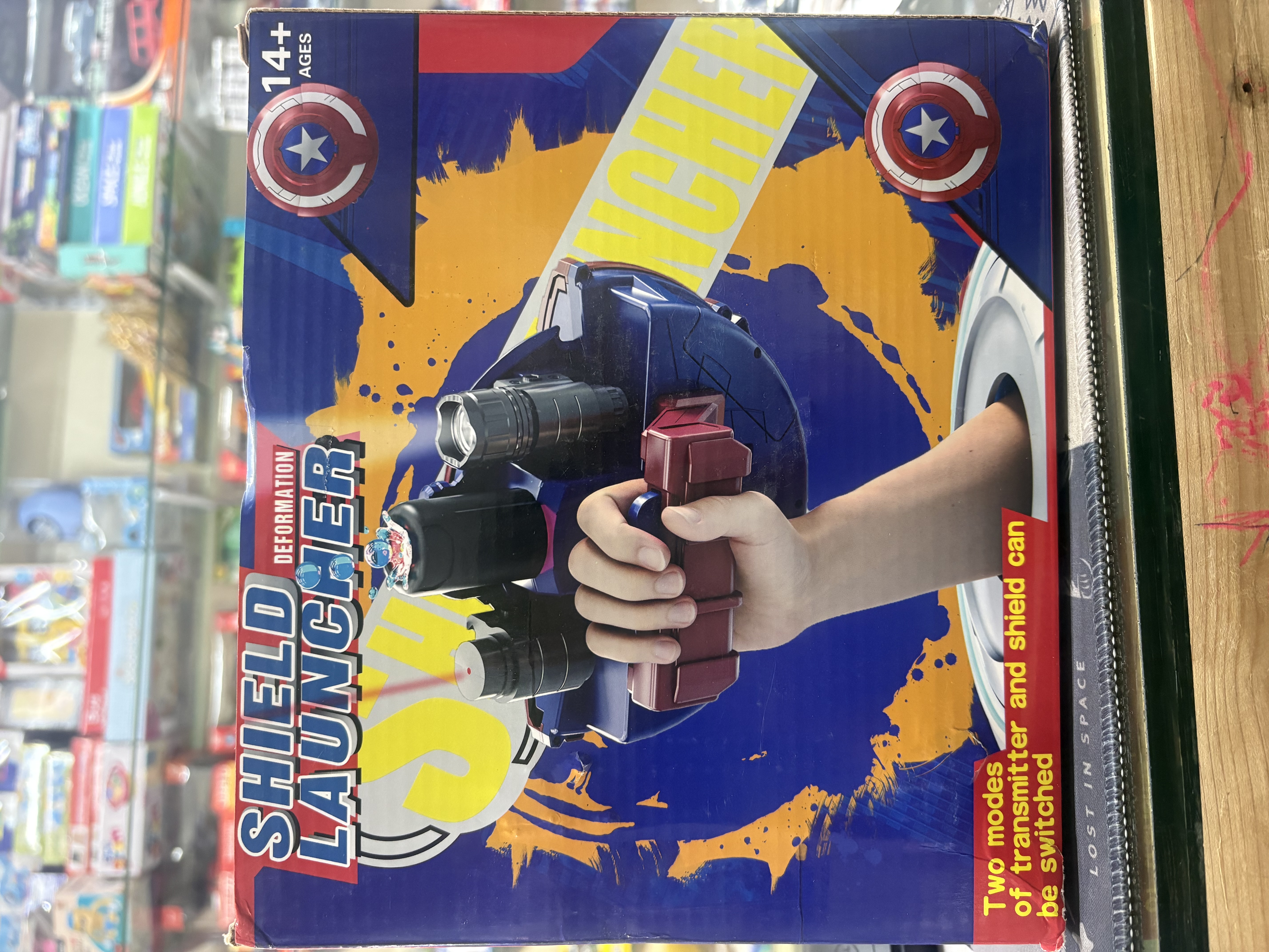 Shield Launcher - Avengers shield , very heavy quality