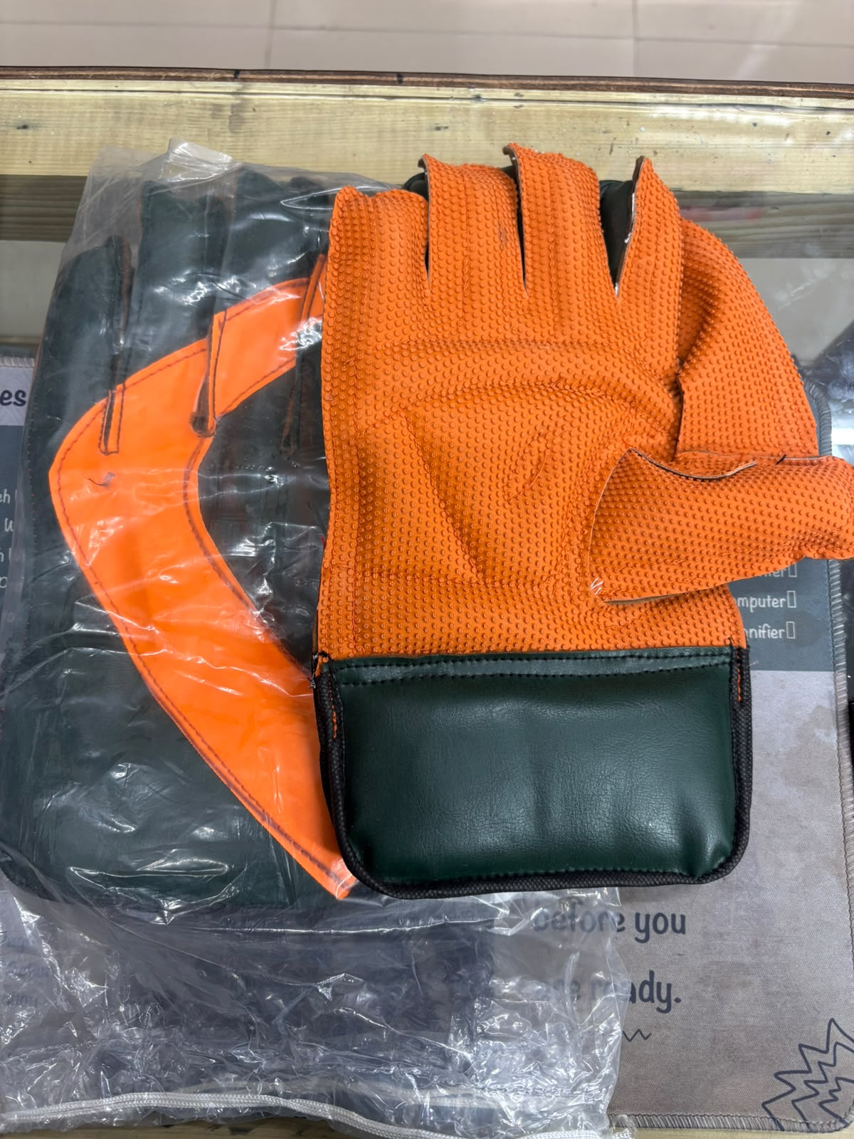 Wicket keeping Gloves - Senior, Good Quality, Leather Inside